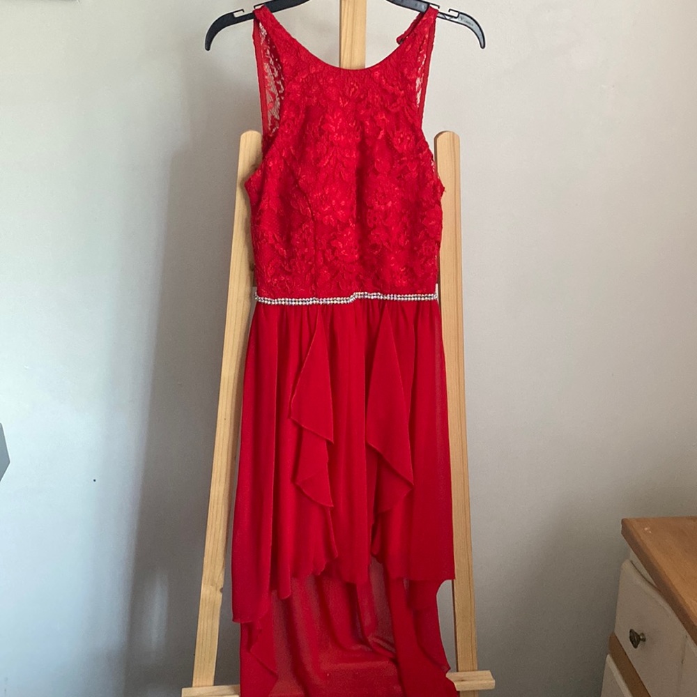 Beautiful Macy’s red prom, wedding, or Christmas dress. Was $180, now $76❤️
